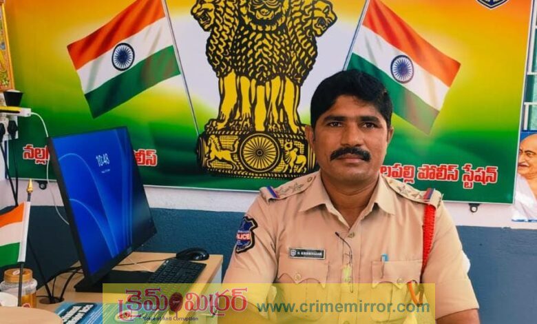 ప్రజలకు పోలీసు శాఖ ఎప్పుడు అందుబాటులో ఉంటుంది