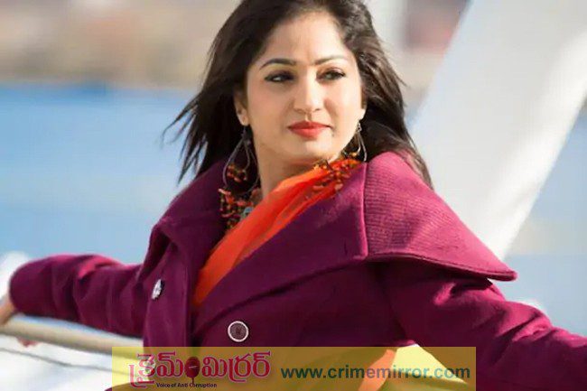 సరూర్‌నగర్ పోలీస్ స్టేషన్‌లో సినీ నటి మాధవీలతపై కేసు నమోదు..!